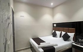 Hotel Powai Palace